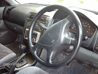 1998 Mitsubishi Galant Pictures