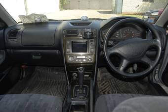 1998 Mitsubishi Galant Pictures