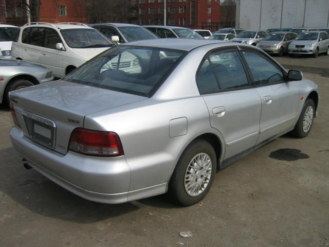 1999 Mitsubishi Galant Pictures