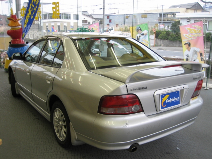 2000 Mitsubishi Galant Pics