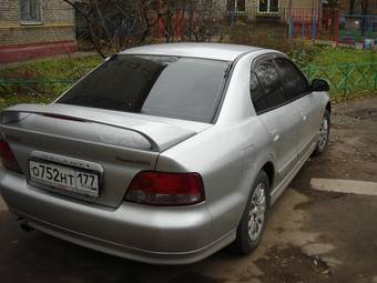 2000 Mitsubishi Galant Pictures