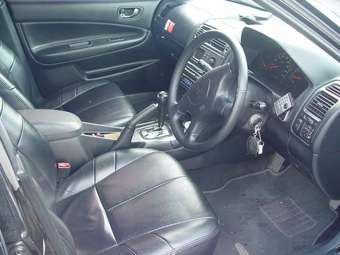 2002 Mitsubishi Galant Images