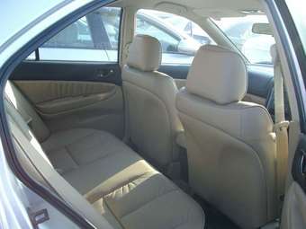 2003 Mitsubishi Galant Images