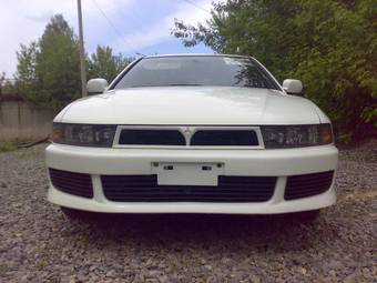 2003 Mitsubishi Galant Pics