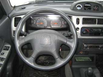 2005 Mitsubishi L200 Pictures