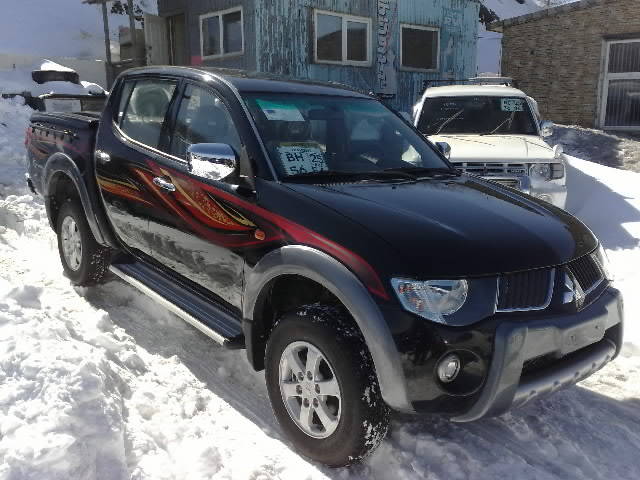 Mitsubishi l200 2009