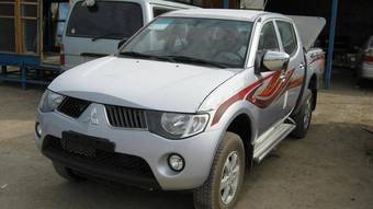 2009 Mitsubishi L200 Pictures