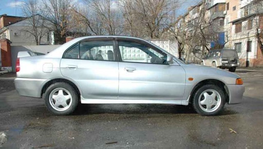 1996 Mitsubishi Lancer