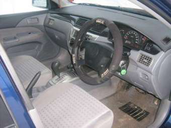 2003 Mitsubishi Lancer Photos