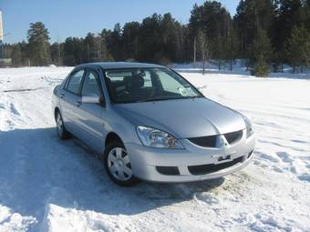 2003 Mitsubishi Lancer Photos