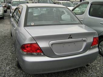 2003 Mitsubishi Lancer Photos