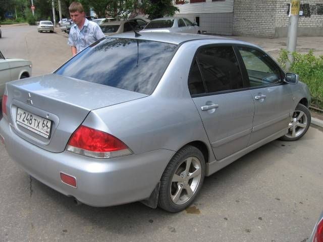 2004 Mitsubishi Lancer