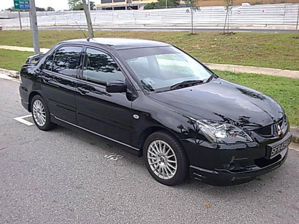 2004 Mitsubishi Lancer