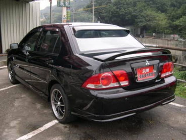 2004 Mitsubishi Lancer