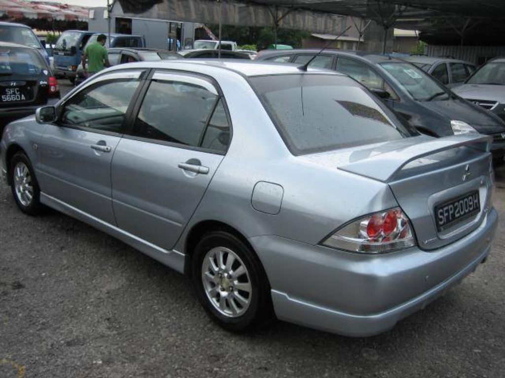 2004 Mitsubishi Lancer