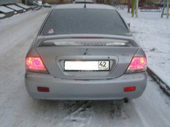 2004 Mitsubishi Lancer Pictures