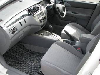 2004 Mitsubishi Lancer Photos