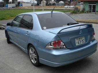 2004 Mitsubishi Lancer Pictures