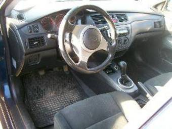 2004 Mitsubishi Lancer Pictures