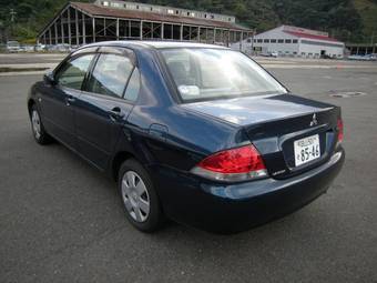 2004 Mitsubishi Lancer Photos