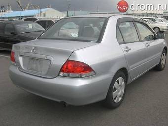 2004 Mitsubishi Lancer Photos