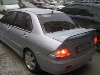 2004 Mitsubishi Lancer Photos