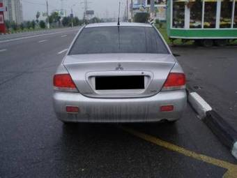 2004 Mitsubishi Lancer Photos