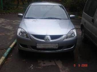 2004 Mitsubishi Lancer Pictures