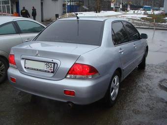 2005 Mitsubishi Lancer Pictures