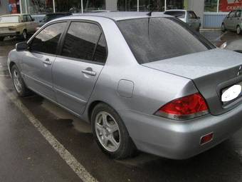 2005 Mitsubishi Lancer Pics