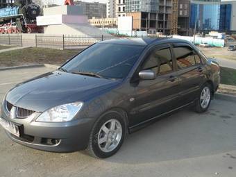 2005 Mitsubishi Lancer Photos