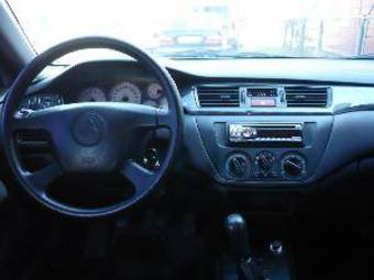 2005 Mitsubishi Lancer Images