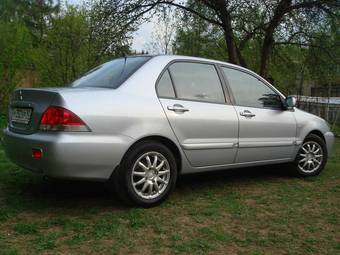 2005 Mitsubishi Lancer Images