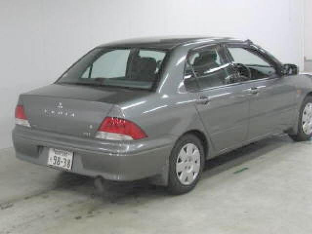 Mitsubishi lancer cedia 2000