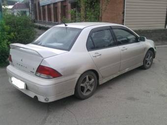 2000 Mitsubishi Lancer Cedia Pictures