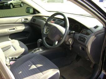 2000 Mitsubishi Lancer Cedia Photos