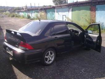 2000 Mitsubishi Lancer Cedia Photos