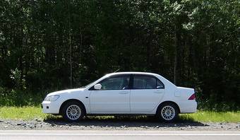 2001 Mitsubishi Lancer Cedia Photos