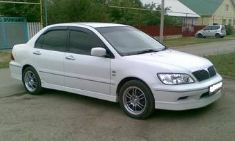 Lancer cedia 2001