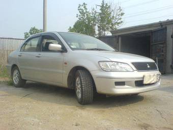 2002 Mitsubishi Lancer Cedia Pictures