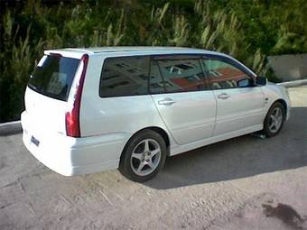 2001 Mitsubishi Lancer Cedia Wagon Pictures