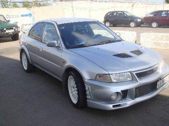 1999 Mitsubishi Lancer Evolution Photos