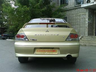 2002 Mitsubishi Lancer Evolution Pictures
