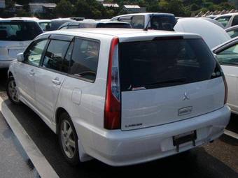 2005 Mitsubishi Lancer Wagon Photos