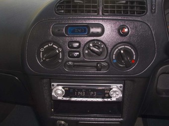 1999 Mitsubishi Mirage Photos