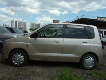 1999 Mitsubishi Mirage Pictures