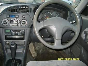 2000 Mitsubishi Mirage Photos