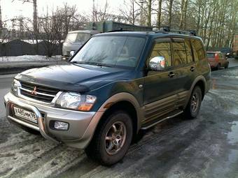 2000 Mitsubishi Montero Pictures