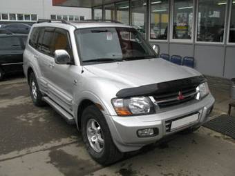 2001 Mitsubishi Montero Pictures