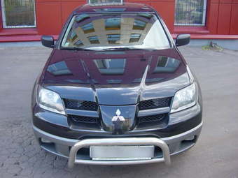2003 Mitsubishi Outlander Pics